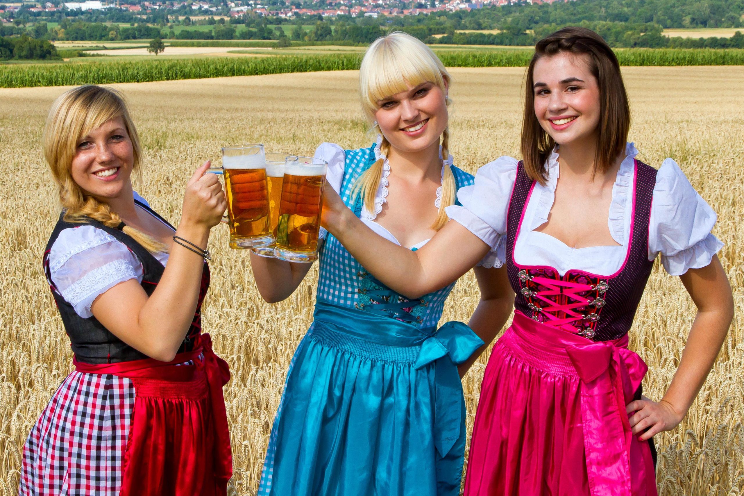 TIROLER KLEDING WINKEL 1 TIROLER KLEDING WINKEL -TIROLER KLEDING WINKEL 4 scaled